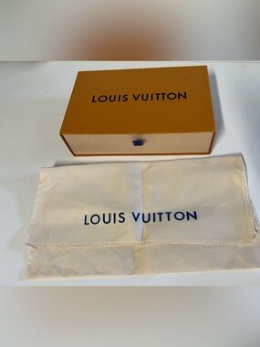 Louis Vuitton Bundled Orange Box and Cream Dust Bag with Blue Logo